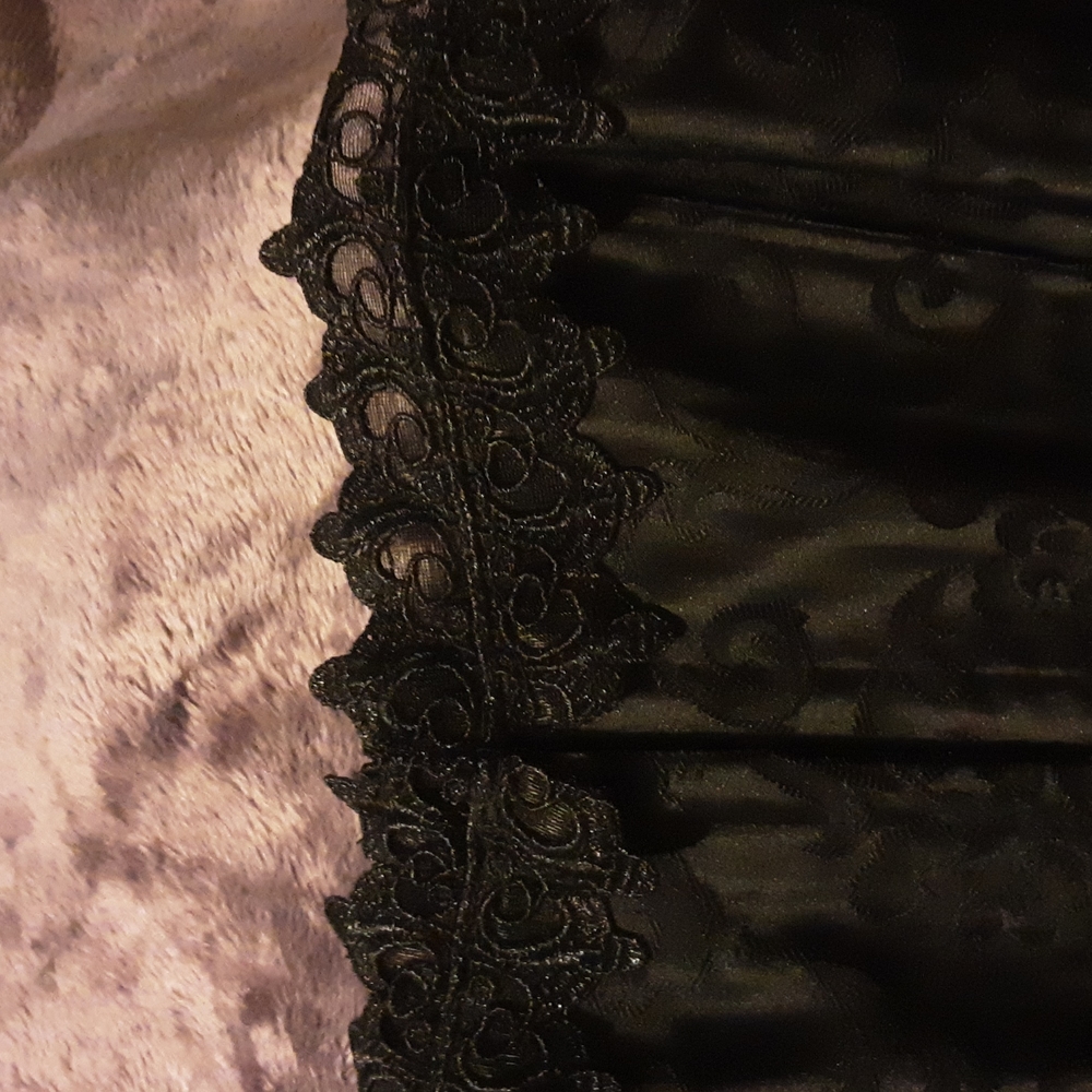 Bustier - Picture 2 of 5